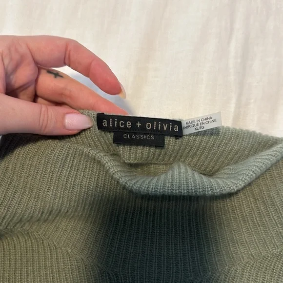 Alice and Olivia caprice drop shoulder tunic sweater in sage green